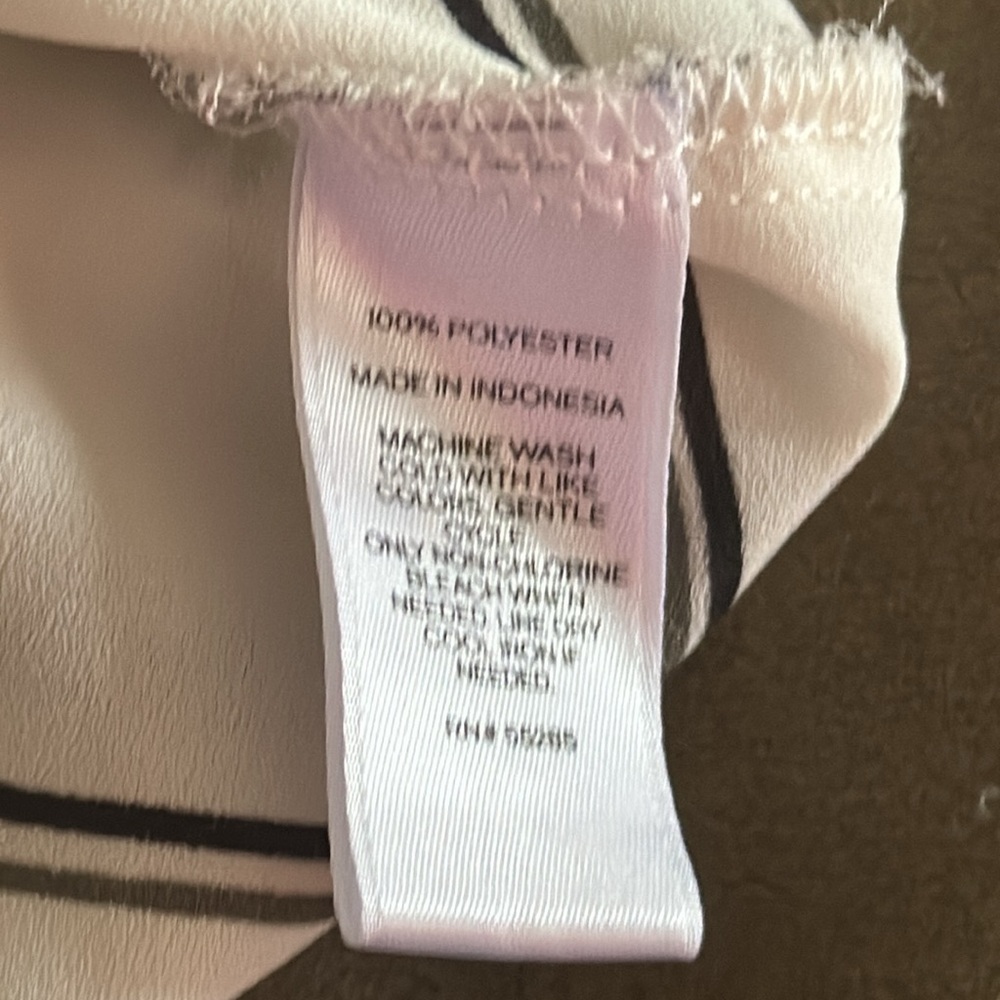 White blouse with stripes from Express - Picture 5 of 5